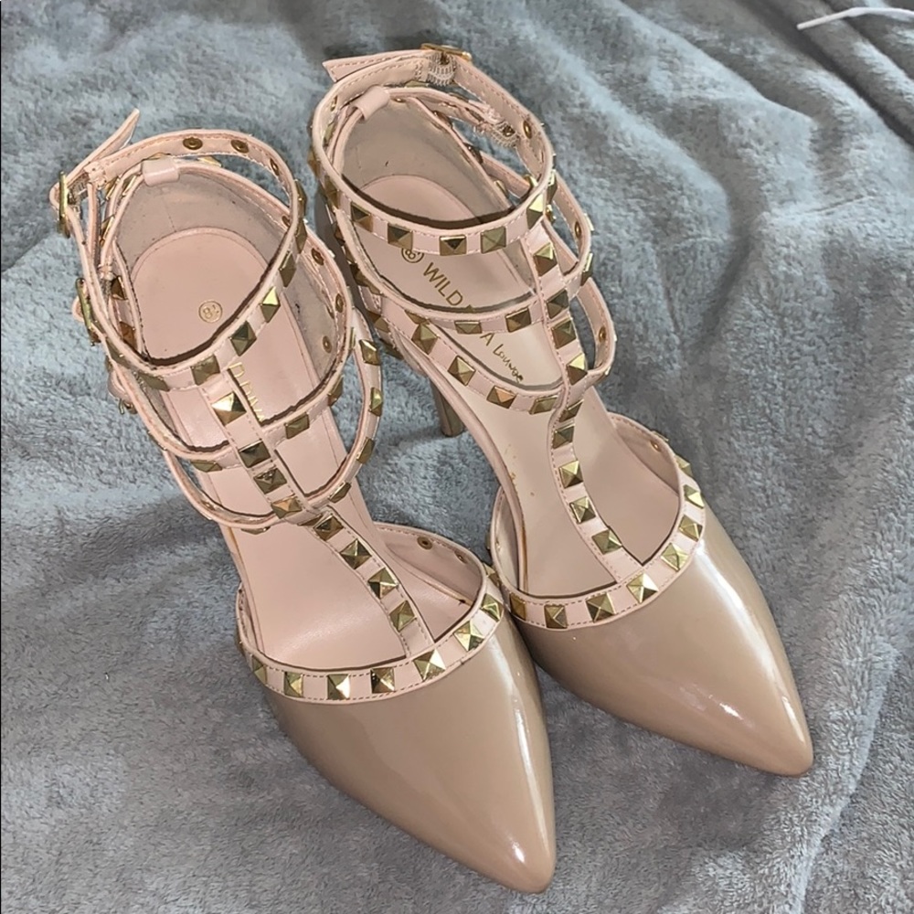 8.5  Rhinestone nude heels